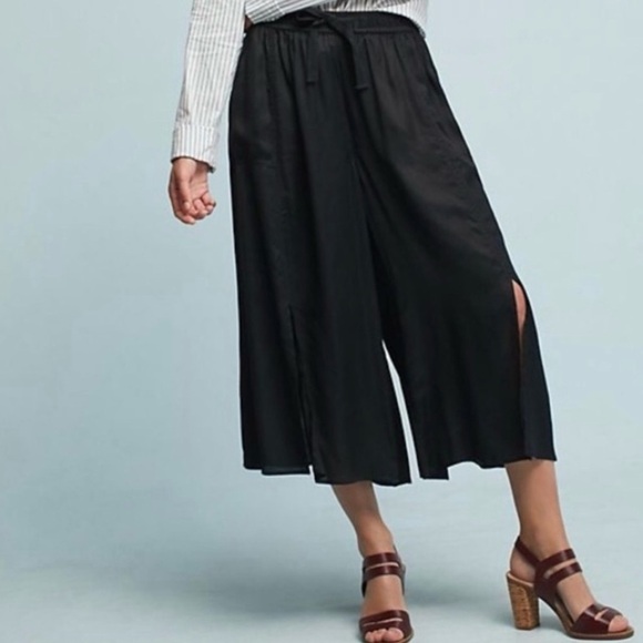 Anthropologie Elevenses Black Front Slit Cropped Wide Pants Size XS - Picture 1 of 14